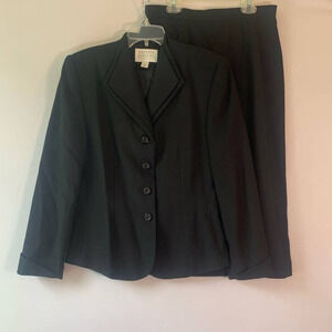 VALERIE Stevens Black Wool Skirt Suit 10